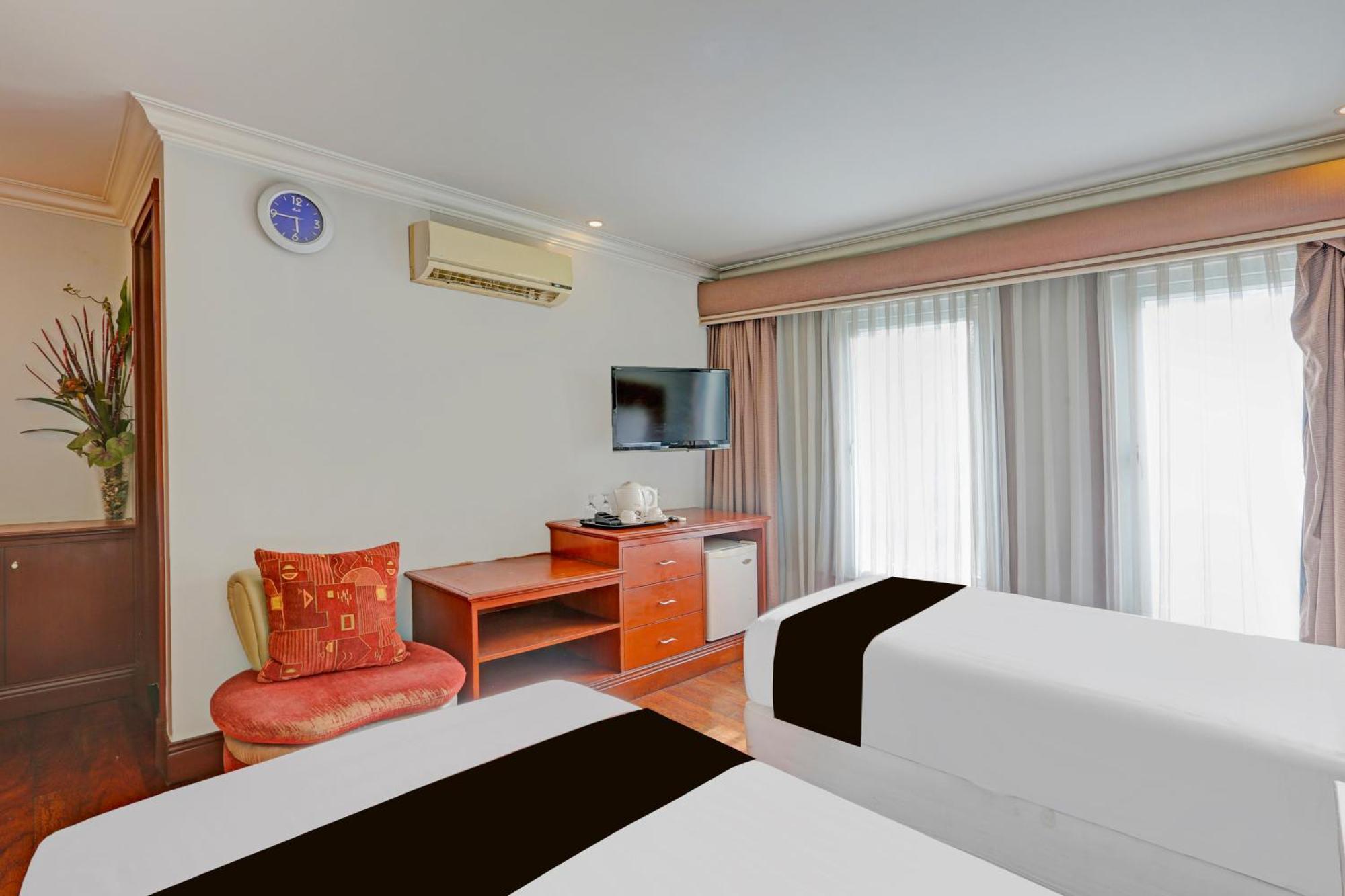 Townhouse Oak Vip Suites, Near Pnr Pasay Evangelista, Makati Manila Makati City Buitenkant foto