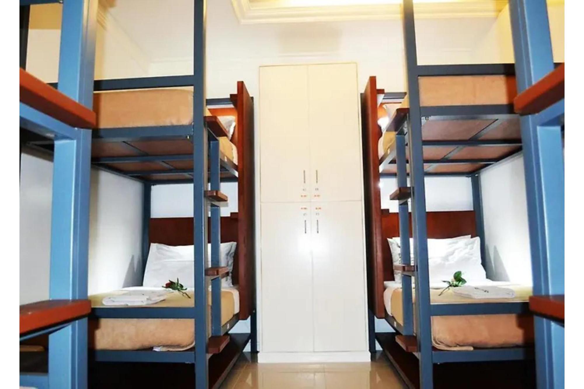 Townhouse Oak Vip Suites, Near Pnr Pasay Evangelista, Makati Manila Makati City Buitenkant foto