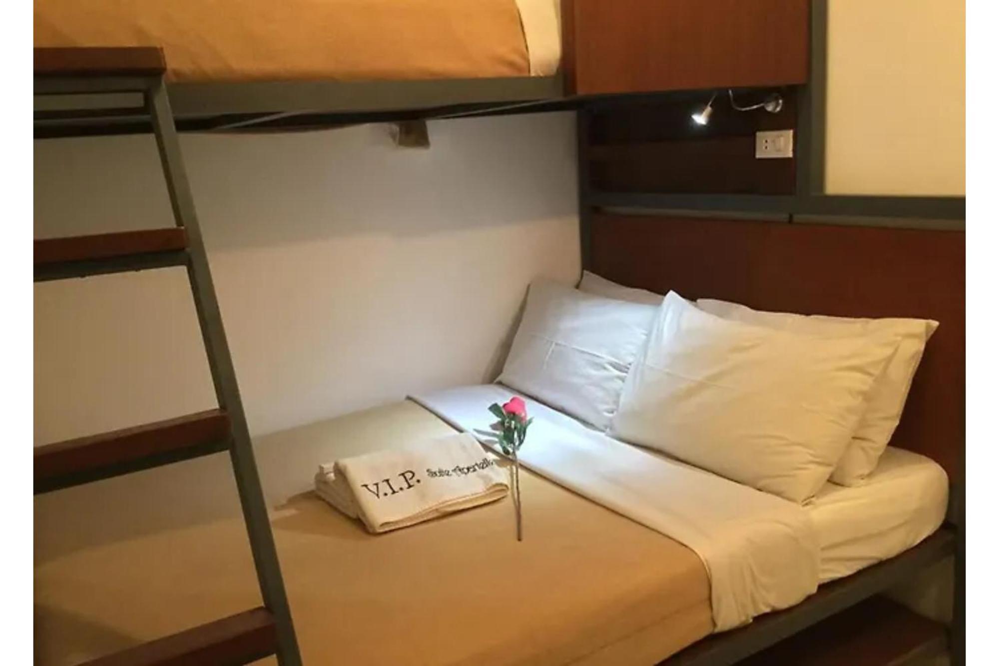Townhouse Oak Vip Suites, Near Pnr Pasay Evangelista, Makati Manila Makati City Buitenkant foto