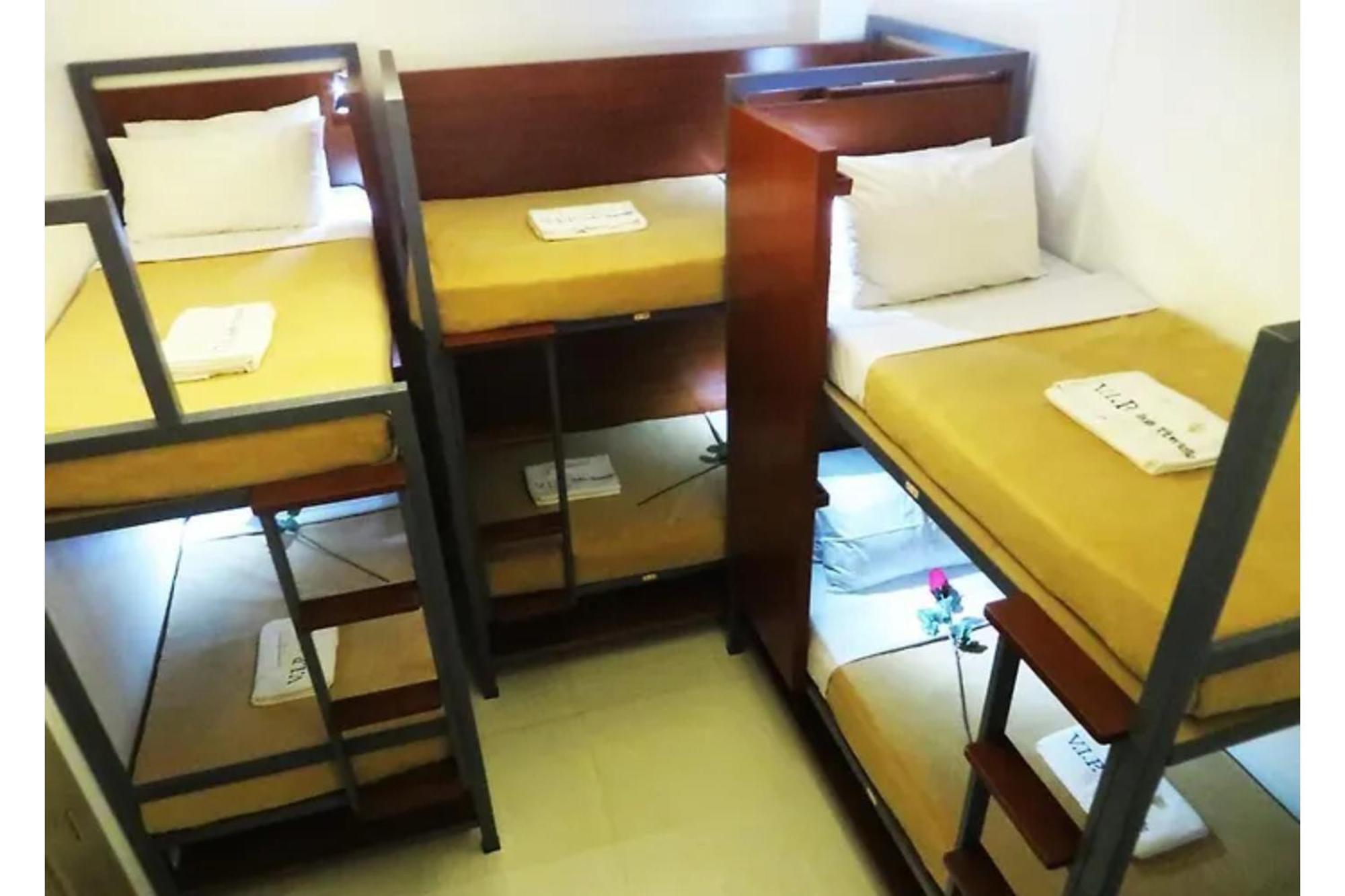 Townhouse Oak Vip Suites, Near Pnr Pasay Evangelista, Makati Manila Makati City Buitenkant foto