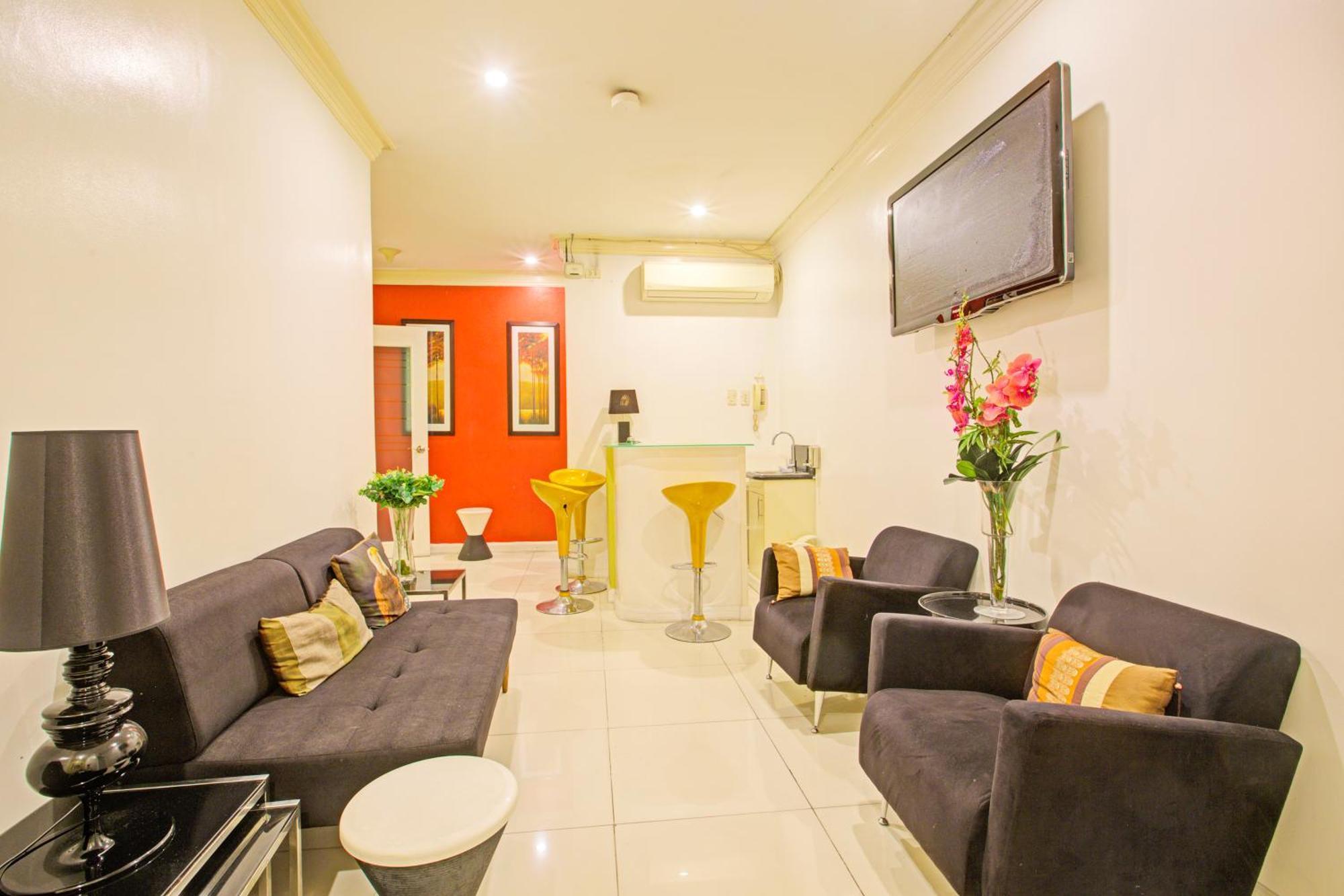 Townhouse Oak Vip Suites, Near Pnr Pasay Evangelista, Makati Manila Makati City Buitenkant foto