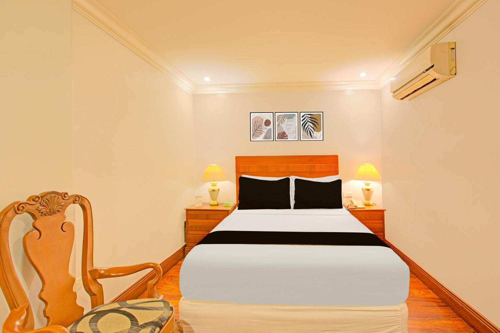 Townhouse Oak Vip Suites, Near Pnr Pasay Evangelista, Makati Manila Makati City Buitenkant foto