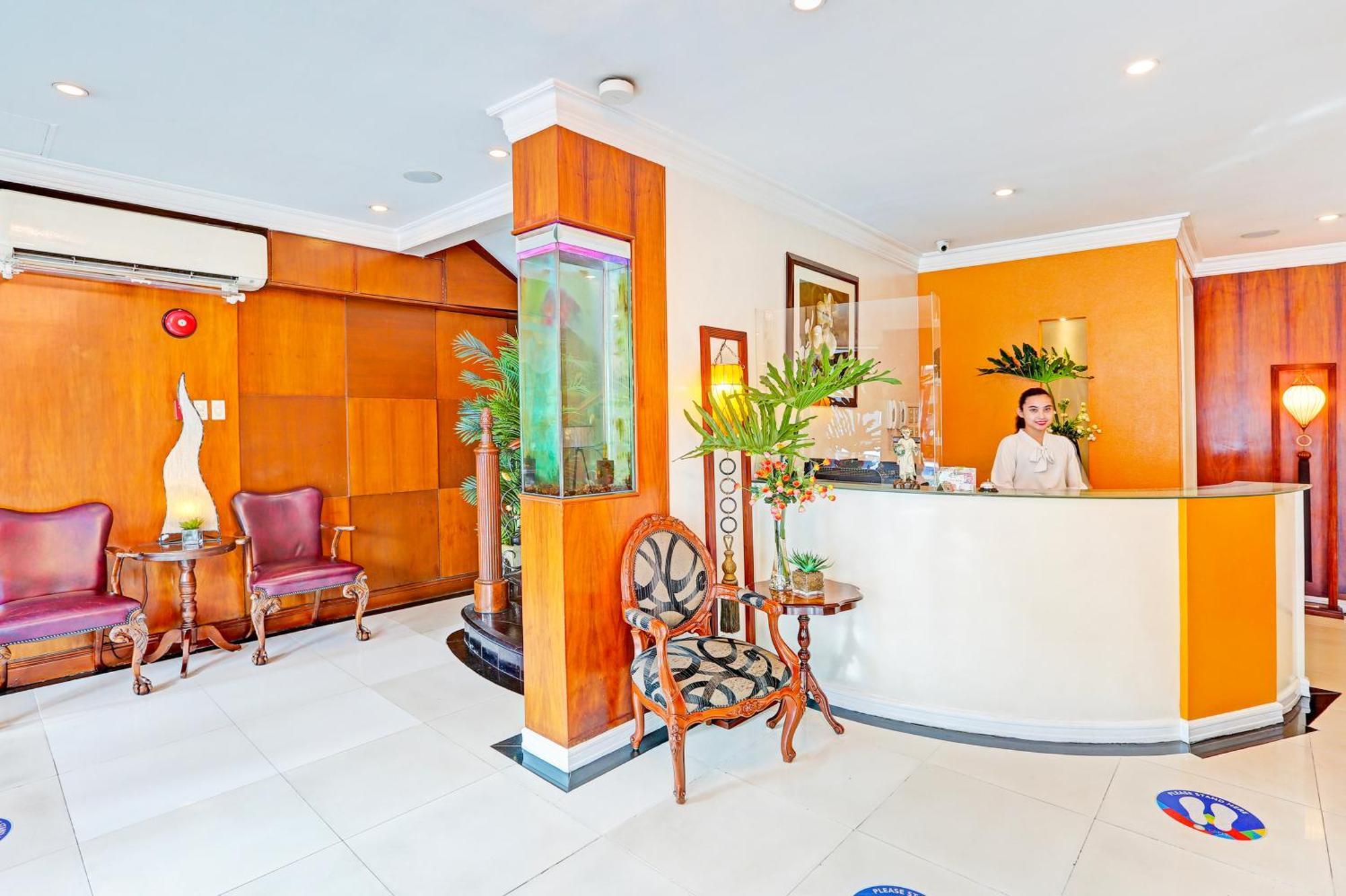 Townhouse Oak Vip Suites, Near Pnr Pasay Evangelista, Makati Manila Makati City Buitenkant foto